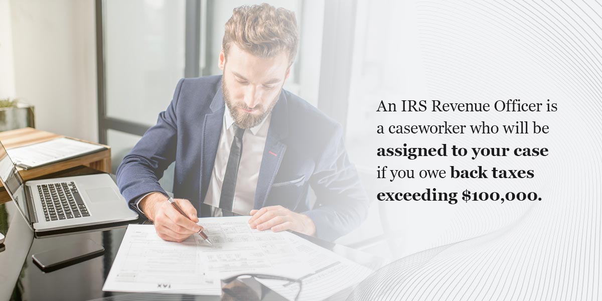what is an irs officer