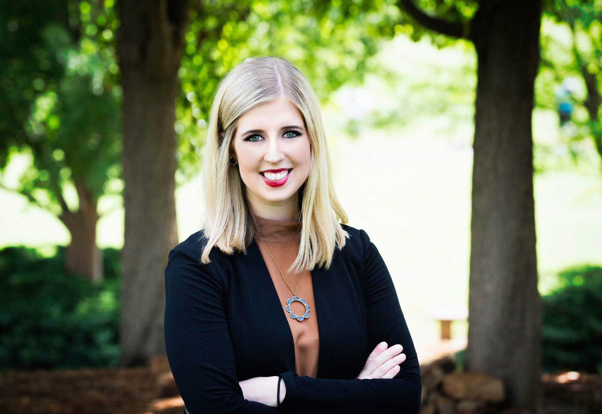 Outdoors headshot of Brenna Bagnaro